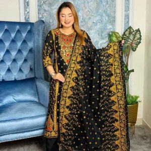 কারচুপি বুটিক্স থ্রি-পিস কালো