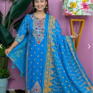 কারচুপি বুটিক্স থ্রি-পিস ফিরোজা